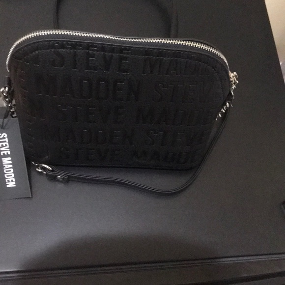 Steve Madden Dome Crossbody Bag (🎉Host Pick🎉) - Picture 2 of 5